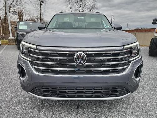 2025 Volkswagen Atlas 2.0T SE w/Technology 4MOTION