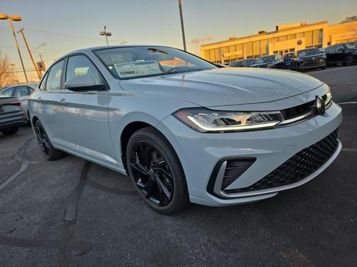 2026 Volkswagen Jetta 1.4T SE