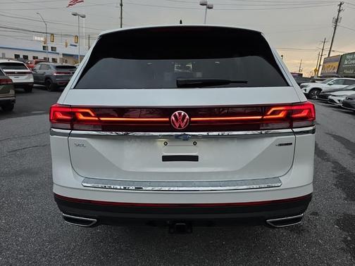 2026 Volkswagen Atlas 2.0T SEL