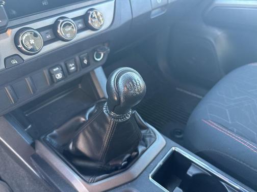 2018 Toyota Tacoma TRD Sport