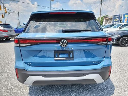 2025 Volkswagen Tiguan 2.0T SE 4MOTION
