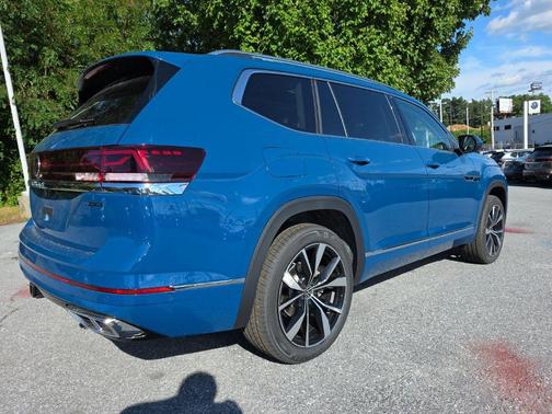 Mountain Lake Blue Metallic 2026 Volkswagen Atlas 2.0T SEL Premium R-Line 4MOTION
