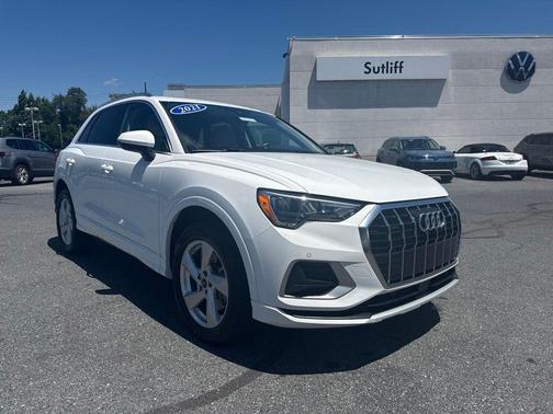 Ibis White 2021 Audi Q3 40 Premium