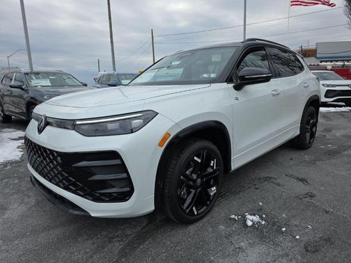 opal white with deep black roof 2026 Volkswagen Tiguan 2.0T SE R-Line Black 4MOTION