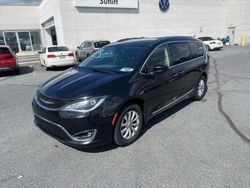 2018 Chrysler Pacifica Touring-L