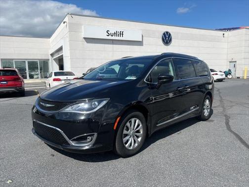 2018 Chrysler Pacifica Touring-L