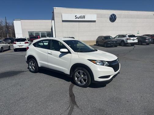 2017 Honda HR-V LX