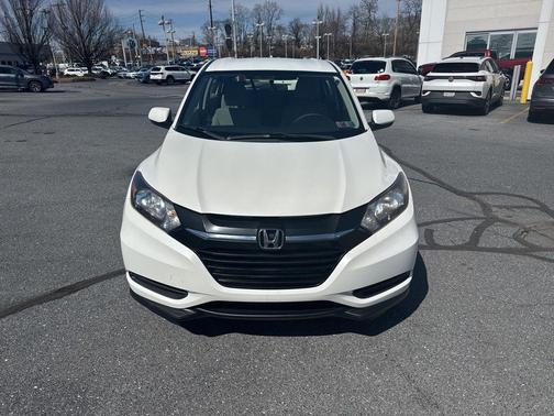 White Orchid Pearl 2017 Honda HR-V LX