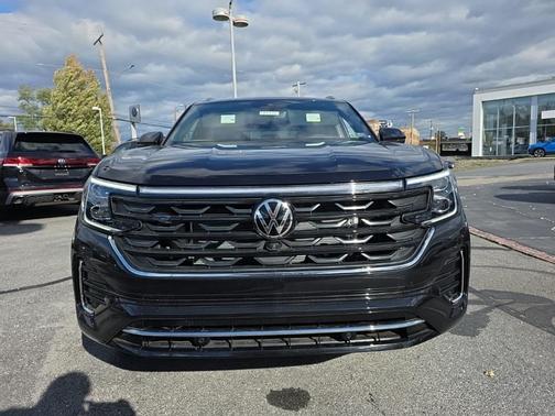 2025 Volkswagen Atlas Cross Sport 2.0T SEL Premium