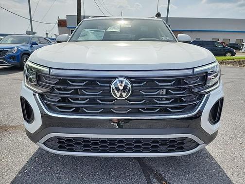 2025 Volkswagen Atlas Cross Sport 2.0T SEL