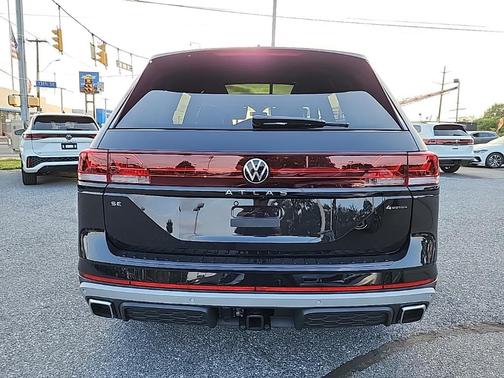 2025 Volkswagen Atlas 2.0T Peak Edition
