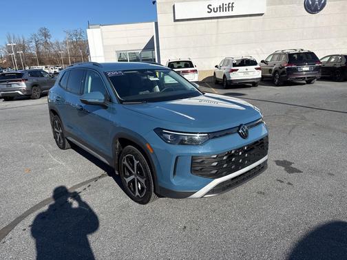 2025 Volkswagen Tiguan 2.0T SE 4MOTION