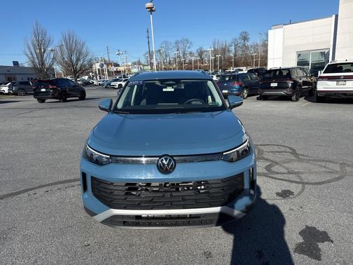 2025 Volkswagen Tiguan 2.0T SE 4MOTION