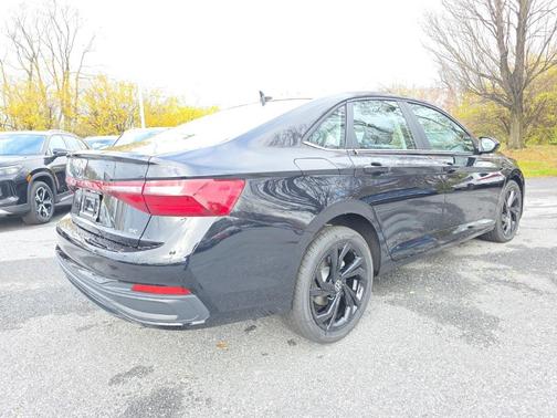 2026 Volkswagen Jetta 1.4T SE