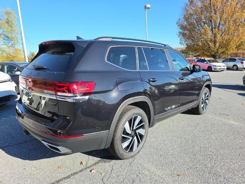 2026 Volkswagen Atlas 2.0T SE w/Technology 4MOTION