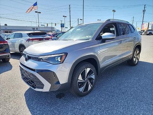 2025 Volkswagen Taos 1.5T SE