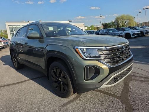 avocado green pearl 2026 Volkswagen Atlas Cross Sport 2.0T SE w/Technology 4MOTION