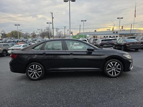 2026 Volkswagen Jetta 1.4T SE