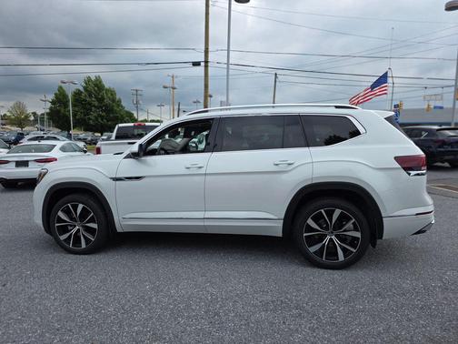 Opal White Pearl 2026 Volkswagen Atlas 2.0T SEL Premium R-Line 4MOTION