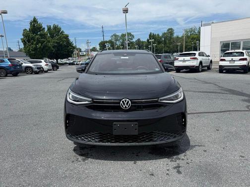 Deep Black Pearl 2023 Volkswagen ID.4 AWD Pro S