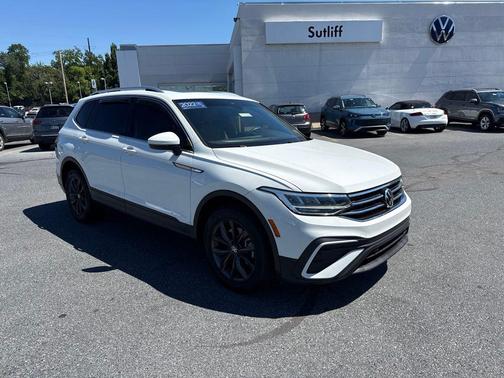 Pure White 2022 Volkswagen Tiguan 2.0T SE 4MOTION