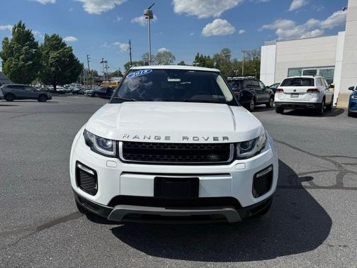 Fuji White 2018 Land Rover Range Rover Evoque SE Premium
