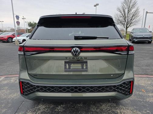 2026 Volkswagen Tiguan 2.0T SE R-Line Black 4MOTION