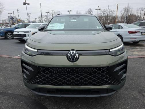 2026 Volkswagen Tiguan 2.0T SE R-Line Black 4MOTION