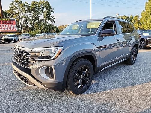 2025 Volkswagen Atlas 2.0T Peak Edition