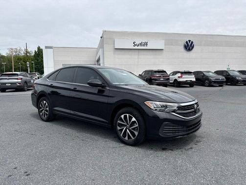 Deep Black Pearl 2024 Volkswagen Jetta 1.5T S