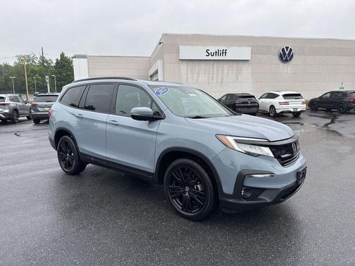 Sonic Gray Pearl 2022 Honda Pilot AWD Black Edition