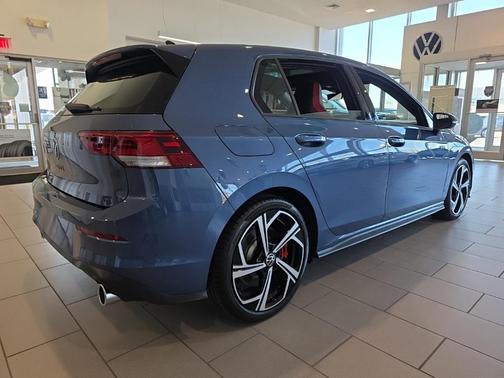 2025 Volkswagen Golf GTI 2.0T SE DSG