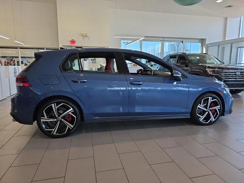 2025 Volkswagen Golf GTI 2.0T SE DSG