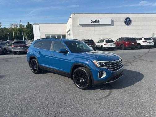 Mountain Lake Blue 2025 Volkswagen Atlas 2.0T SE w/Technology 4MOTION