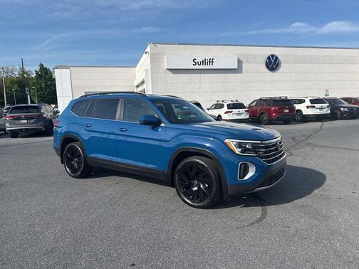 Mountain Lake Blue 2025 Volkswagen Atlas 2.0T SE w/Technology 4MOTION