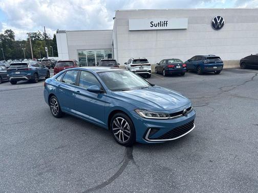 Monterey Blue Pearl 2026 Volkswagen Jetta 1.4T SE