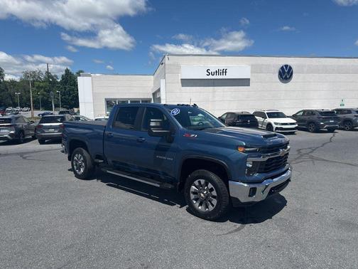 Lakeshore Blue Metallic 2024 Chevrolet Silverado 2500 LT