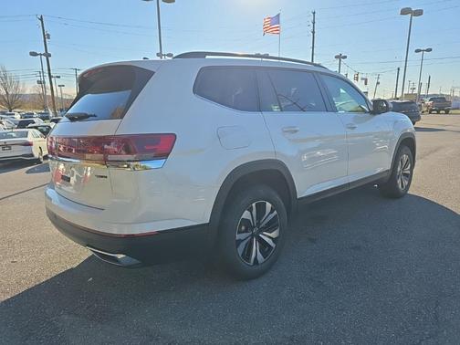 2026 Volkswagen Atlas 2.0T SE