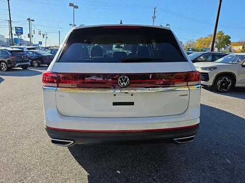 2026 Volkswagen Atlas 2.0T SE