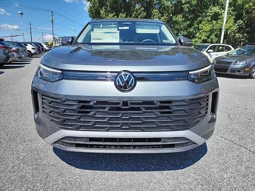 2025 Volkswagen Tiguan 2.0T SE 4MOTION