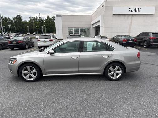 2012 Volkswagen Passat 2.5 SE