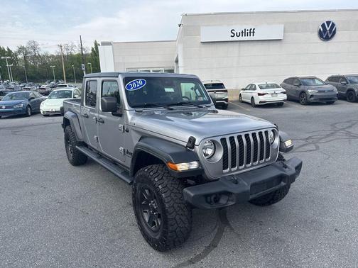 Billet Silver Metallic Clearcoat 2020 Jeep Gladiator Sport S