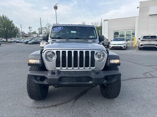 Billet Silver Metallic Clearcoat 2020 Jeep Gladiator Sport S
