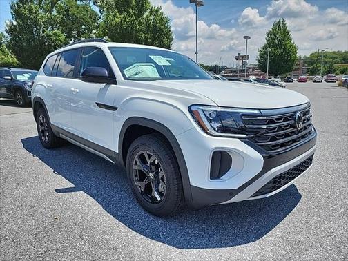 2025 Volkswagen Atlas 2.0T Peak Edition
