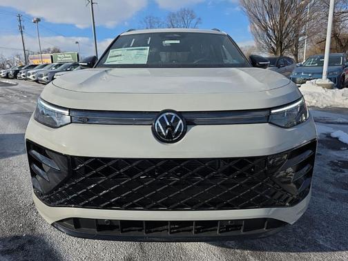 2026 Volkswagen Tiguan 2.0T SE R-Line Black 4MOTION