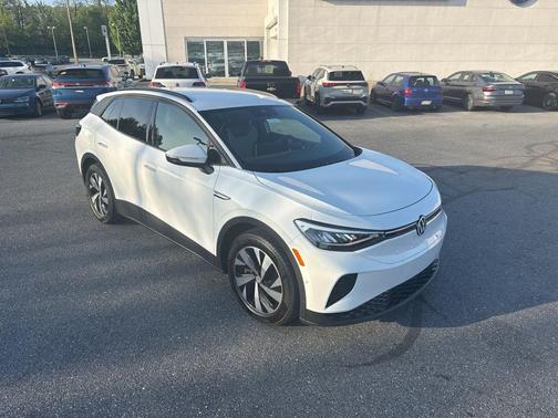 Pure White 2023 Volkswagen ID.4 Pro