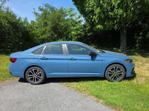 Monterey Blue Pearl 2026 Volkswagen Jetta 1.4T S