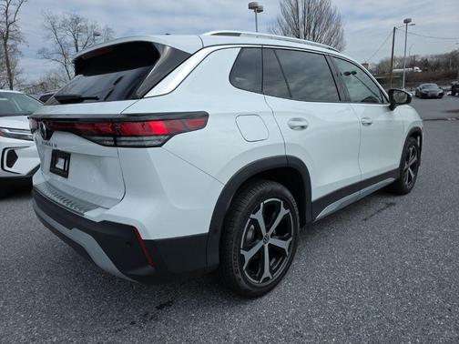Pure White 2026 Volkswagen Tiguan 2.0T SE