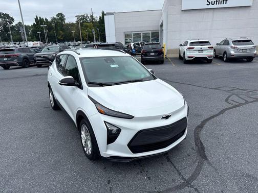 Summit White 2022 Chevrolet Bolt EUV LT