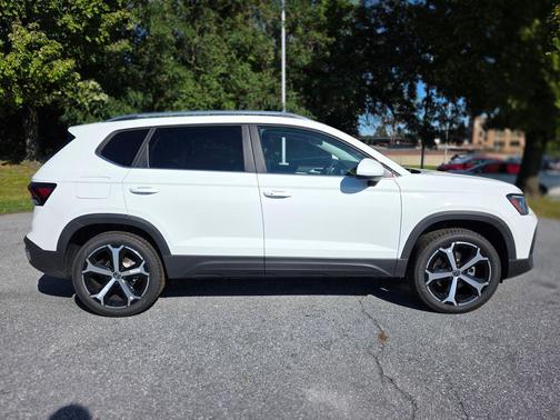 Pure White 2027 Volkswagen Taos SEL